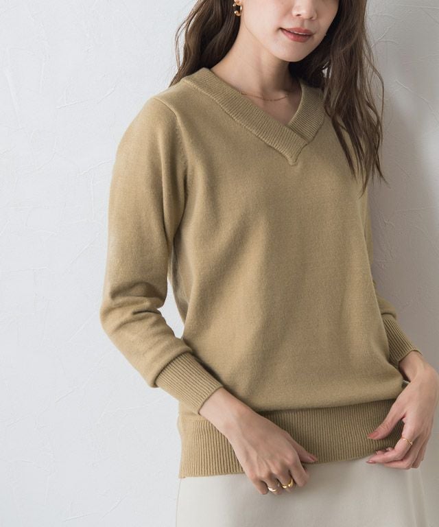 もっちりカシミヤタッチVネックニットトップス