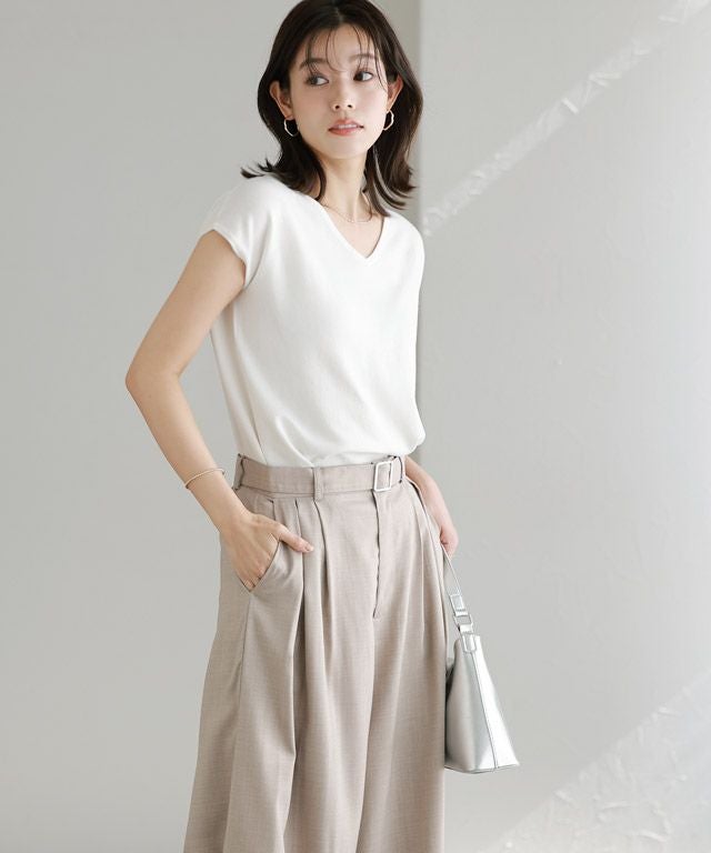 167cm / オフホワイト / Vネック / M