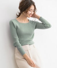 もちもちスクエアネックリブニット