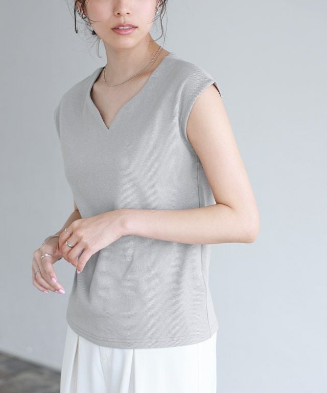 167cm / ライトグレー / キーネック / M