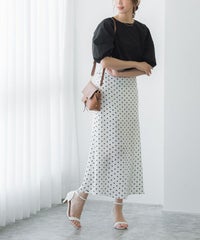 ドット柄ナロースカート