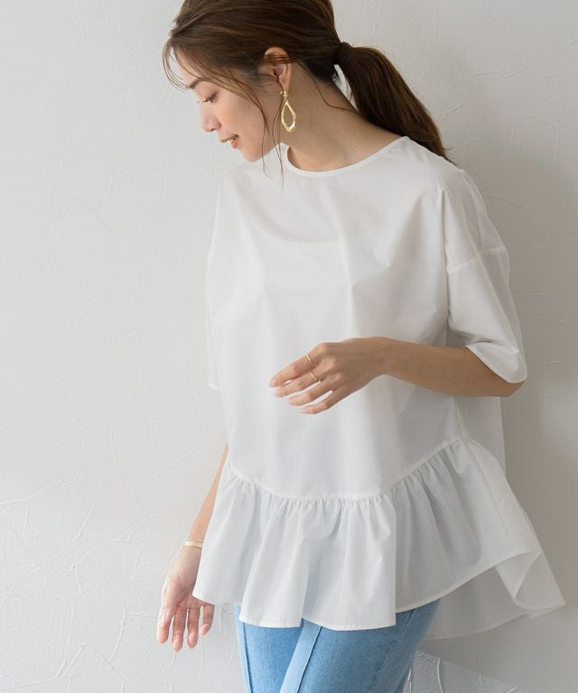 フリルブラウス