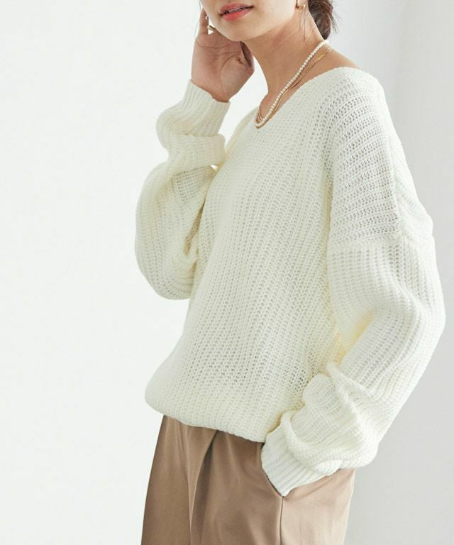 Vネック畦ニット