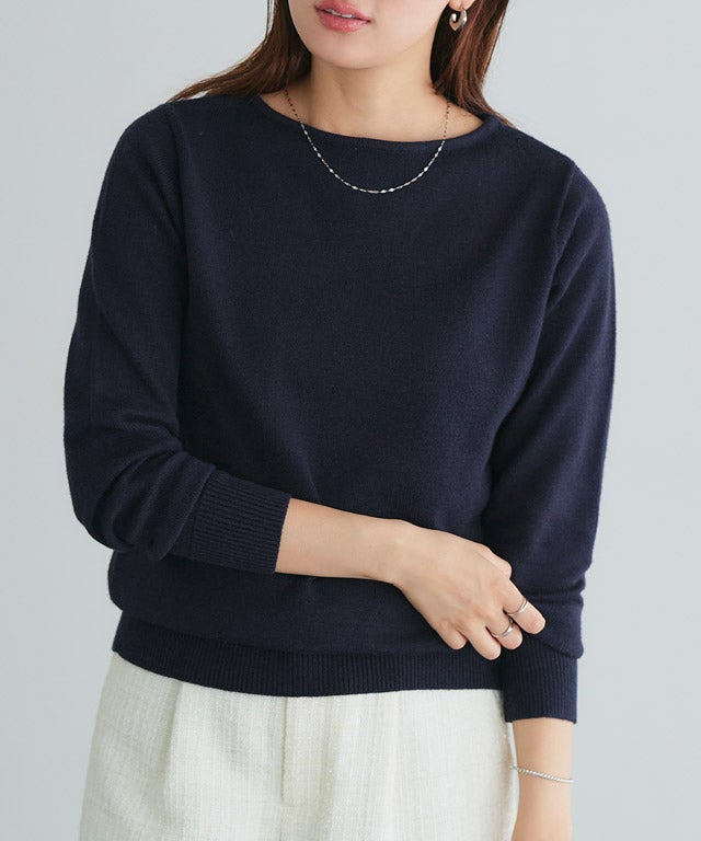 166cm / ブラック / Vネック / M