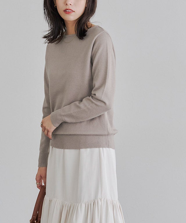 166cm / ライトグレージュ / ボートネック / M