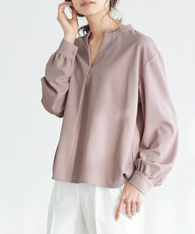 ノーカラータックTブラウス