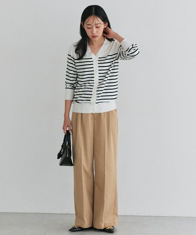 162cm / オフホワイト×ブラック / ミドル丈 / Vネック / M