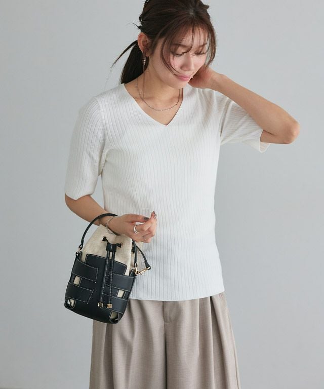 166cm / オフホワイト / Vネック / M