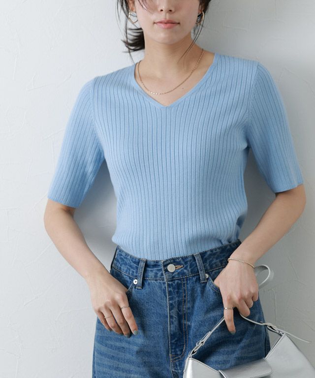 167cm / ライトブルー / Vネック / M