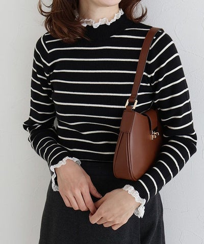 レース付ハイネックリブニット