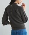 ゴールドボタンパフスリーブニット