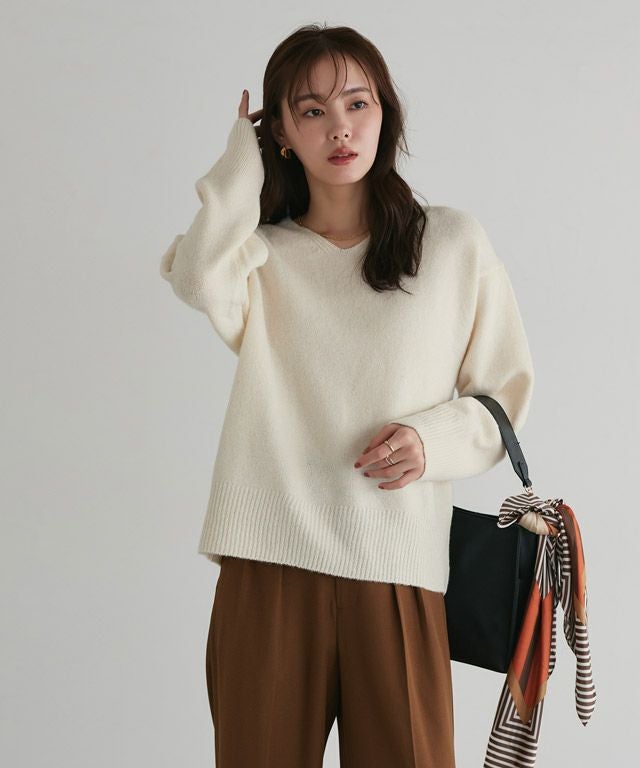 167cm / アイボリー / Vネック / M