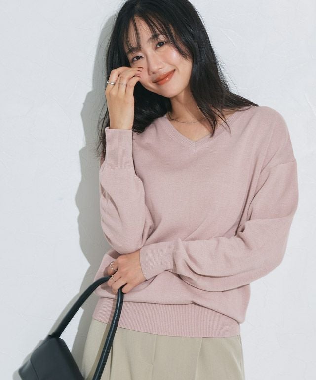 162cm / スモークピンク / Vネック / M