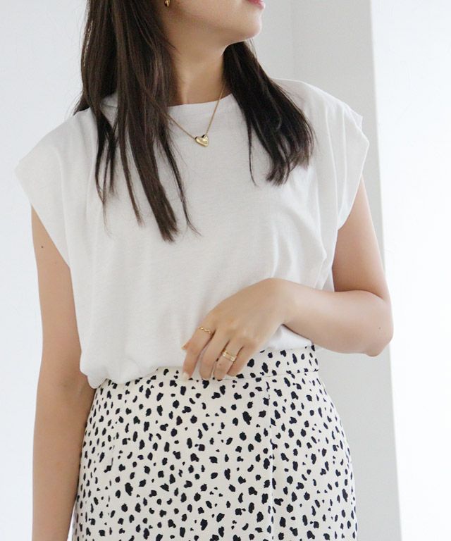 ショルダータックTシャツ