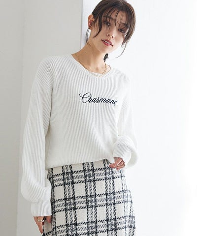 刺繍ロゴニット