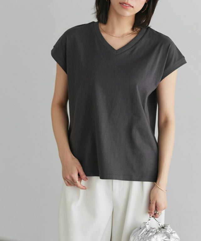 167cm / チャコール / Vネック / M