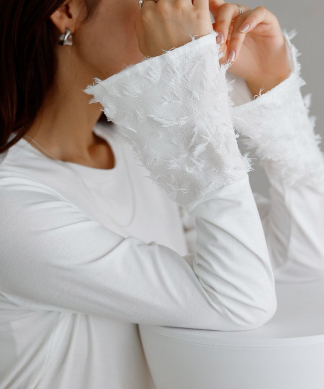 166cm / オフホワイト / クルーネック / フェザーカフス / M