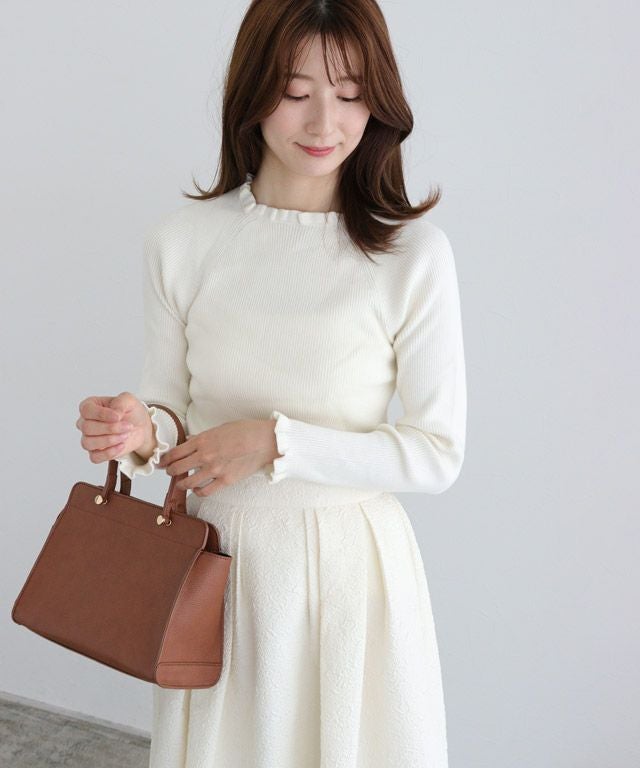 163cm / オフホワイト / クルーネック / M