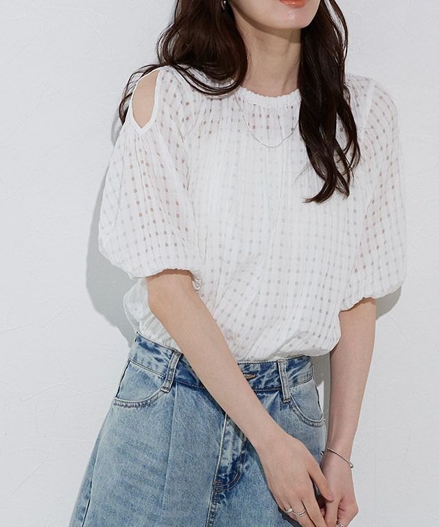 シアーチェックショルダーカットブラウス