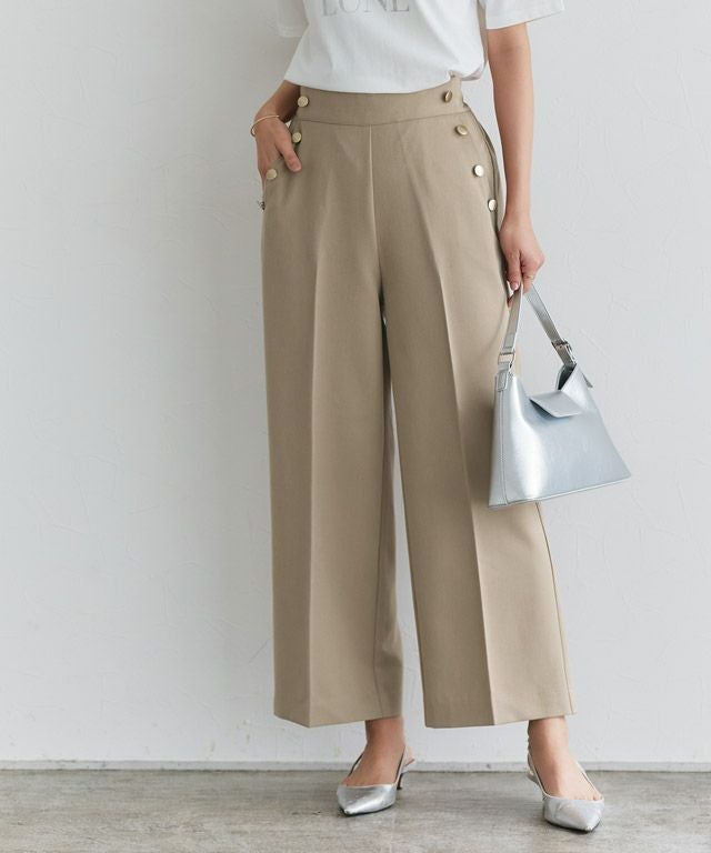 ボタンデザインストレートパンツ