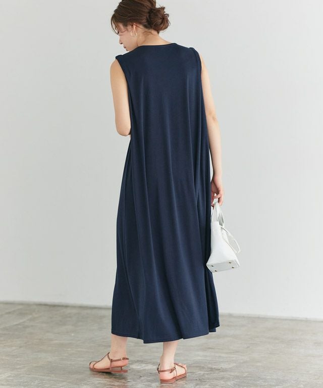 166cm / ネイビー / M