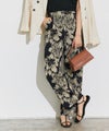 ボタニカル柄ラフストレートパンツ