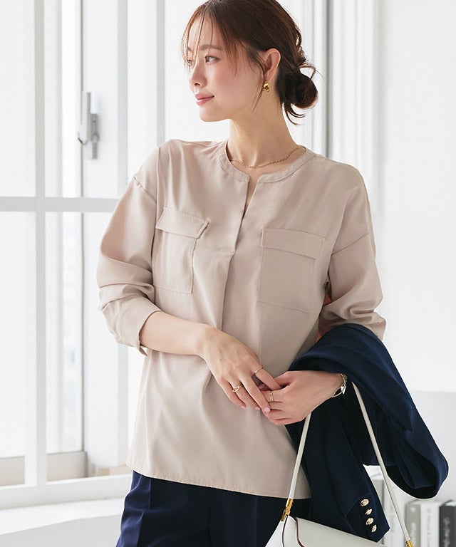 ポケットノーカラースキッパーブラウス【Pierrot】