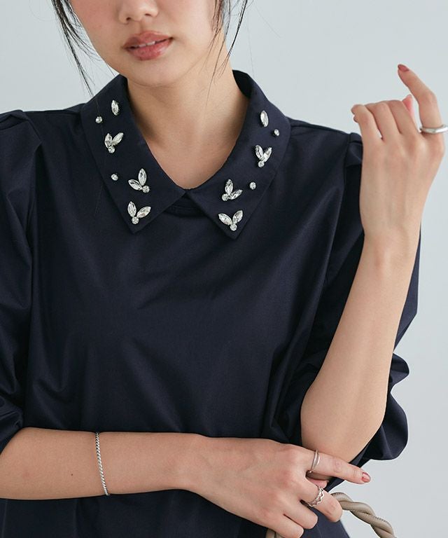 ビジュー襟ボリュームスリーブブラウス