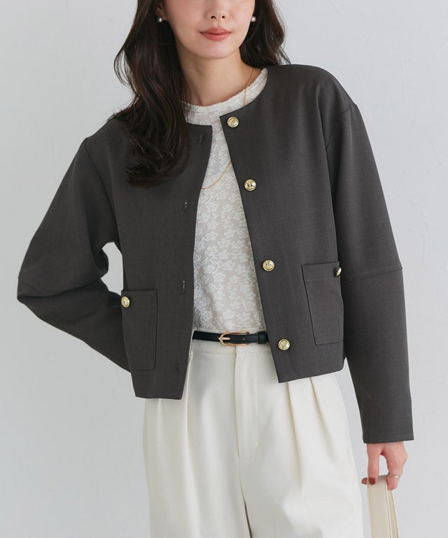 ゴールドボタンノーカラージャケット