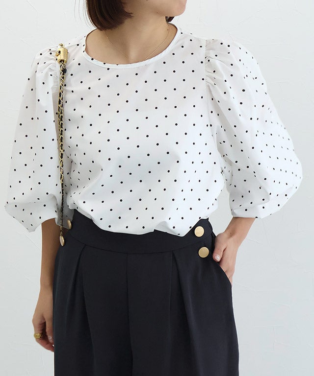 ボリュームスリーブ柄ブラウス【Pierrot】