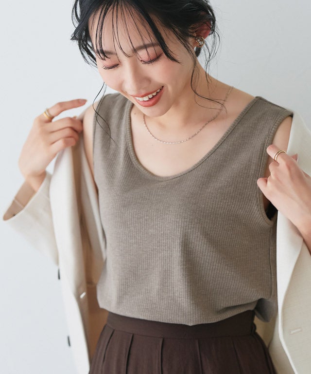 162cm / 木影 / モカ / Uネック / M