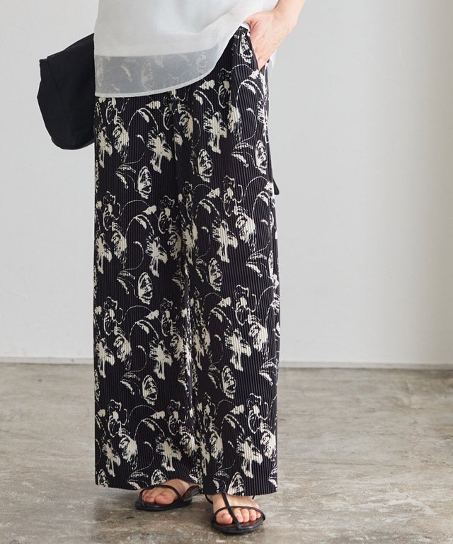 163cm / 花柄 / ブラック / M