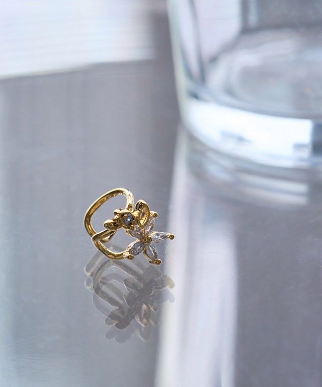 ビジューリーフイヤーカフ